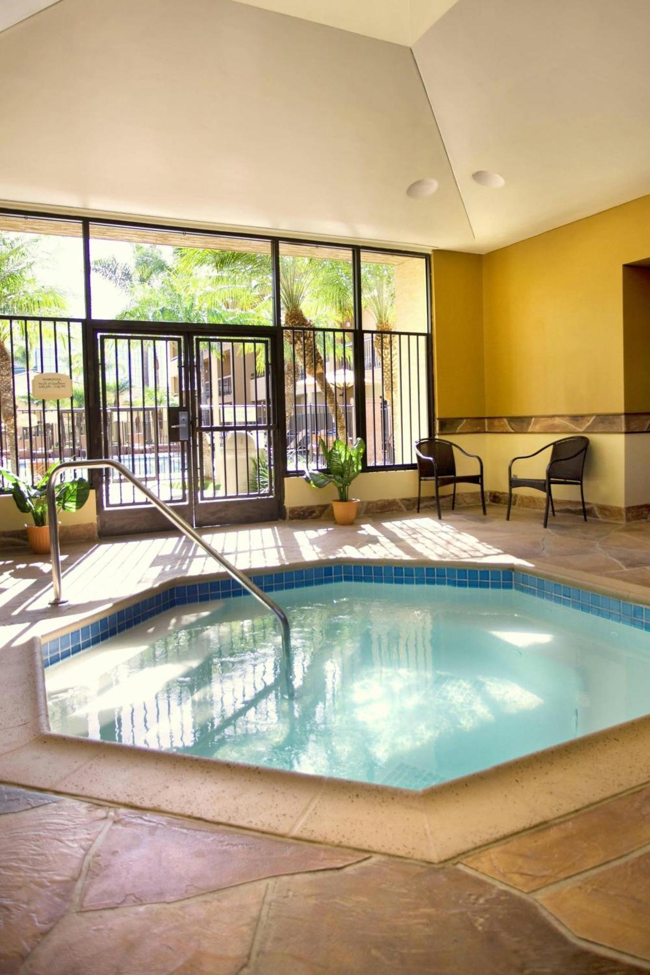 Courtyard By Marriott San Diego Sorrento Valley Exterior photo