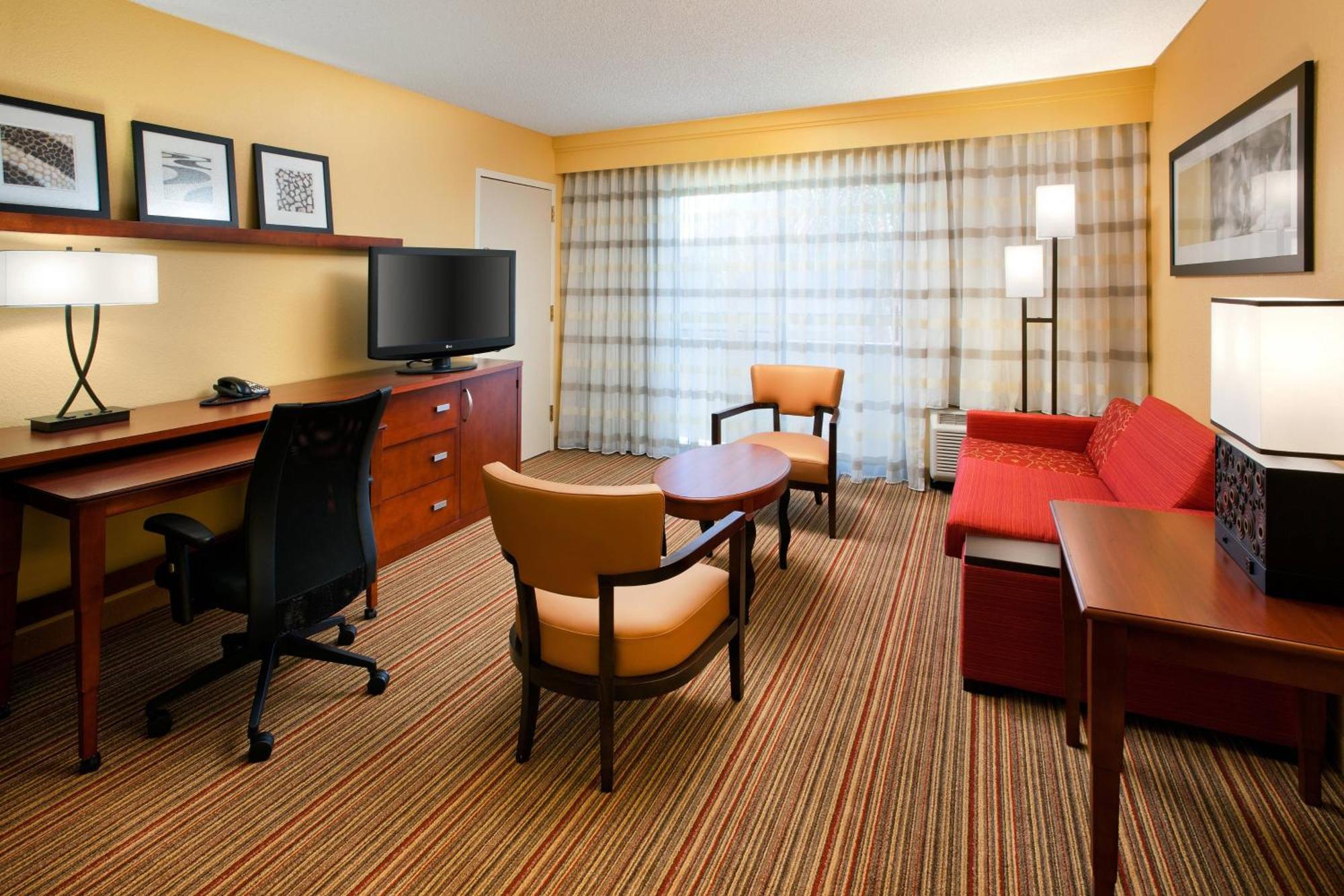 Courtyard By Marriott San Diego Sorrento Valley Exterior photo