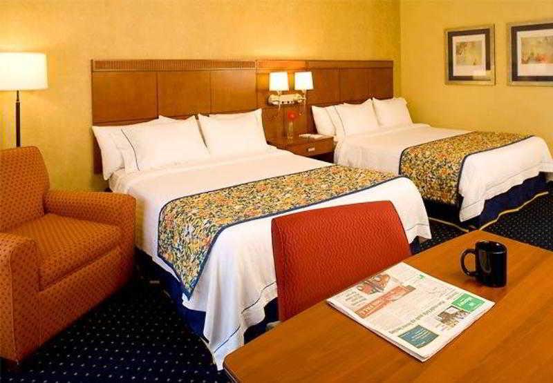 Courtyard By Marriott San Diego Sorrento Valley Room photo