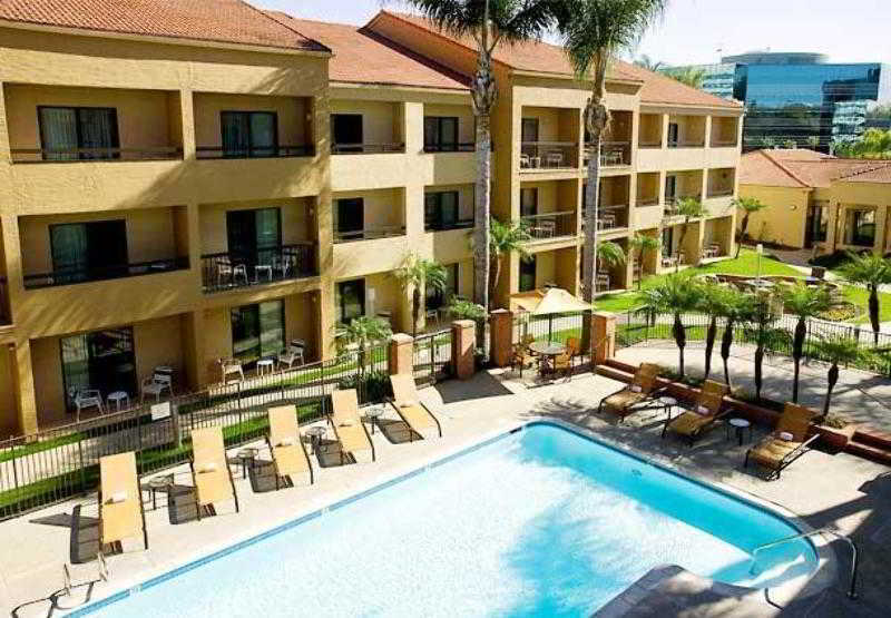Courtyard By Marriott San Diego Sorrento Valley Exterior photo